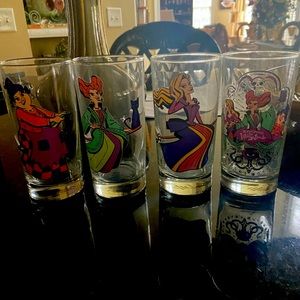 Hocus-pocus WDW exclusive, set a four glasses NEW